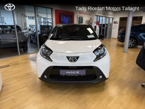 Toyota Aygo X DESIGN (WHITE) *** SHOWROOM PRE REG - Image 2