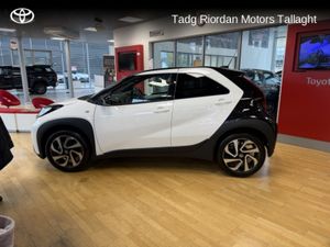 Toyota Aygo X DESIGN (WHITE) *** SHOWROOM PRE REG - Image 4