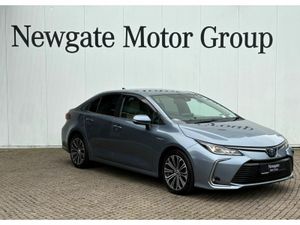 Toyota Corolla HYB Luna Sport SA 4DR Auto - Image 2