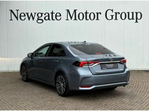 Toyota Corolla HYB Luna Sport SA 4DR Auto - Image 4