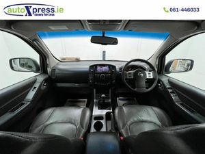 Nissan Navara 2.5 DCI Tekna, Reversing camera - Image 4