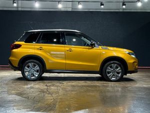 Suzuki Vitara MANUAL HYBRID 1.4L AUTOMATIC - CRUIS - Image 3