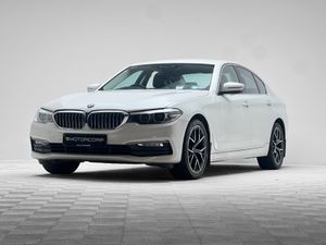 BMW 5-Series 520D SE AUTO - Image 3