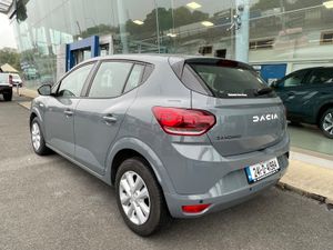 Dacia Sandero 1.0 Petrol Automatic - Image 3