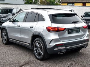 Mercedes-Benz GLA Class 250e AMG Premium Plus 215 - Image 4