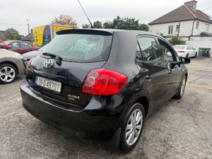 Toyota Auris 2008 - Image 3