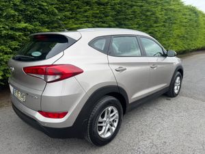 Tucson 2016 COMFORT 1.6 GDi PETROL - Image 3
