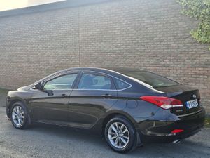 Hyundai i40 FINANCE AVAILABLE - Image 2