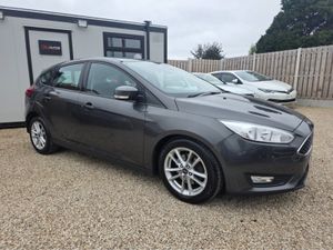 Ford Focus STYLE 1.5 TD 120PS POWER P/SHIFT 4DR - Image 3