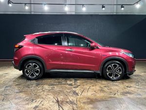 Honda Vezel HYBRID 1.5L AUTOMATIC - CRUISE CONTROL - Image 3