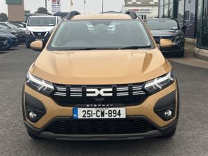 Dacia Sandero Stepway Stepway Expression TCe 90 G - Image 2