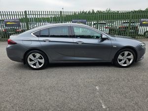 Opel Insignia 2018 2.0 TURBO D ELIETE 170 - Image 4