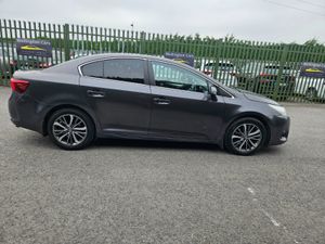 Toyota Avensis 2017 2.0 D4D SOL NAVI 143 - Image 3