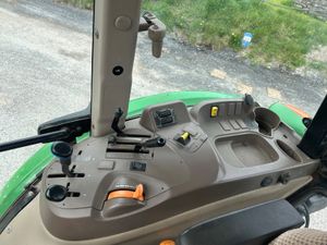 2018 John Deere 5075E - Image 3