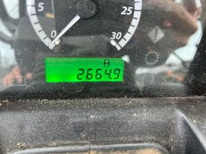 2018 John Deere 5075E - Image 2