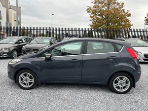 2014 (141) Ford Fiesta 1.25 60PS Titanium - Image 4