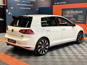 2016 Volkswagen Golf Highline 1.4TSi Auto  LOW KMS - Image 3