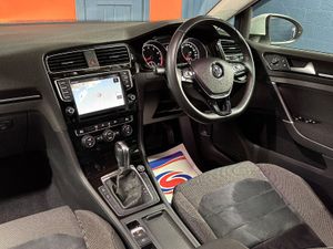 2016 Volkswagen Golf Highline 1.4TSi Auto  LOW KMS - Image 4