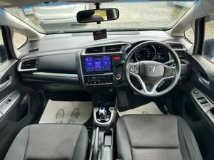 HONDA FIT 2015 1.5 HYRBID AUTOMATIC - Image 4