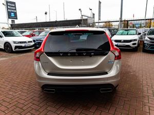 2.0D4 SE LUXURY 5DR ESTATE AUTO// - Image 4