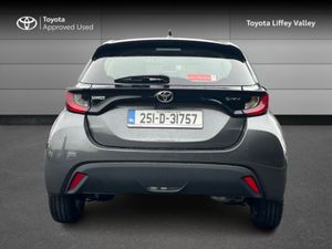 Toyota Yaris Yaris Hybrid 115 Luna - Image 4