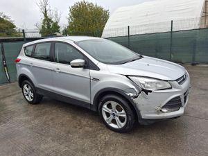 *2015 Ford Kuga 2.0 Diesel. Light Damage - Image 4