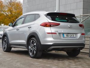 Hyundai Tucson 2WD Executive Plus  Leather  Low M - Image 3