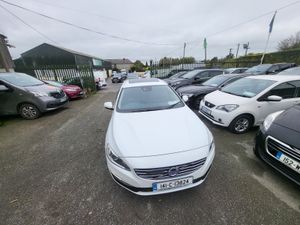 Volvo V60 2014 R - Design AWD Hybrid - Image 3
