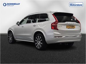 Volvo XC90 Diesel Estate Inscription - Image 3