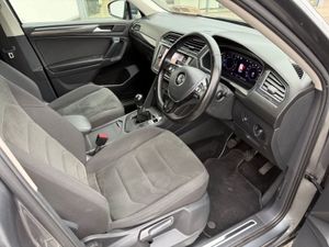 Volkswagen Tiguan 2.0 TDI 150HP R-line - Image 4