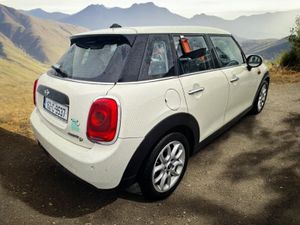 2016 Mini Cooper D 5-Door - Image 2