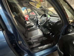 2015 Citroen C4 Grand e-HDi 115 Airdream 6-spd man - Image 4