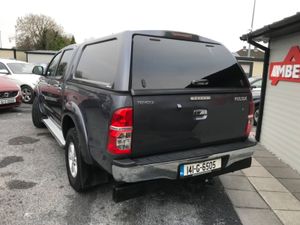 2014 Toyota Hilux 2.5L Manual ‘’NO VAT’’ - Image 4