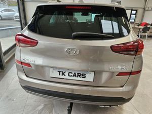19 HYUNDAI TUCSON 1.6 DIESEL AUTOMATIC - Image 4