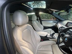 182 BMW 530E M SPORT PLUS MEGA SPEC LOW KMS - Image 2