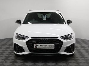 Audi A4 Avant TDI 40 Black Edition S Tronic Quatt - Image 2