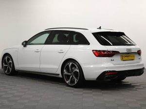 Audi A4 Avant TDI 40 Black Edition S Tronic Quatt - Image 4