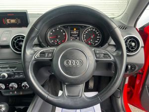 Audi A1 SPORTBACK 1.0 TFSI AUTO // FULL SERVICE HI - Image 4