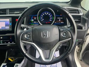 Honda Fit S-PACKAGE 1.5 HYBRID AUTO // FULL SERVIC - Image 4