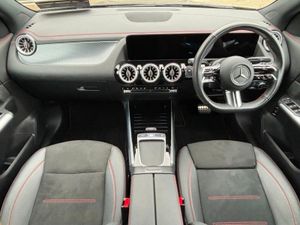 Mercedes-Benz AMG 250  AMG Line - Image 2