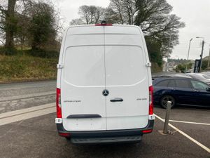 Mercedes-Benz Sprinter 315 MWB High Roof BASE - Image 4