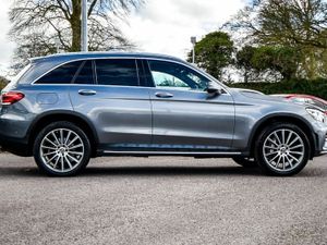 Mercedes-Benz GLC 300de AMG Premium 4Matic 316bhp - Image 4