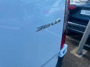 Mercedes-Benz Sprinter 319LWB SELECT MANUAL - Image 3