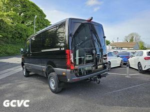 Mercedes-Benz Sprinter 319 MWB LOW ROOF 4X4 SELECT - Image 3