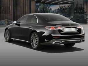 Mercedes-Benz E-Class E300de AMG Plus 328bhp PHEV - Image 3