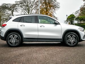Mercedes-Benz GLA 180d Progressive Night Pack Auto - Image 3