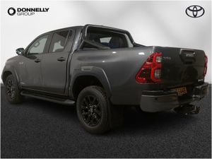 Toyota Hilux Diesel Invincible X - Image 3