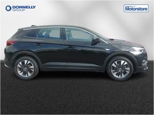 Vauxhall Grandland X Diesel Hatchback Sport Nav - Image 4