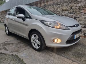 Ford Fiesta 2010 Ideal First time car - Image 4