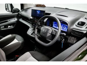 Citroen Berlingo *Electric 7-Seater* ë-Plus XL 52k - Image 2